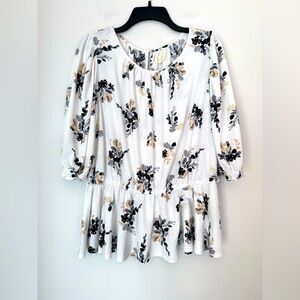 NWOT Melloday Floral Peplum Top - Size Large